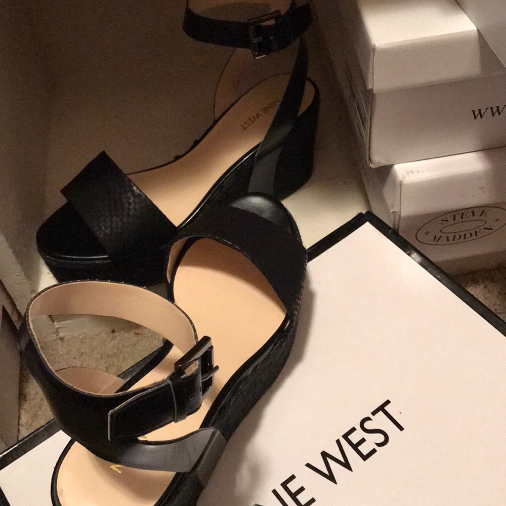 Nine West wedge!